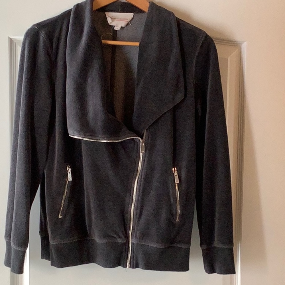 Two By Vince Camuto velour jacket